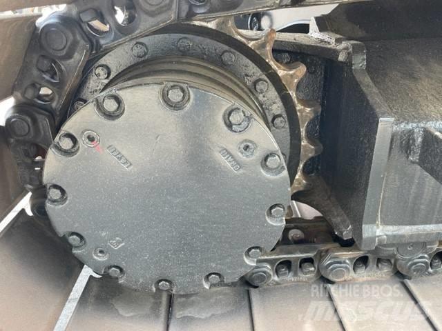 Hitachi ZX 135 US Escavadeiras de esteiras