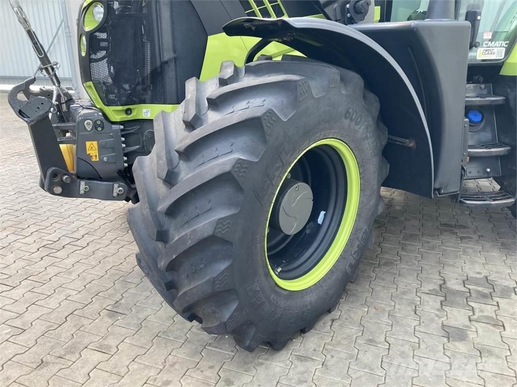 CLAAS Arion 660 Tratores Agrícolas usados