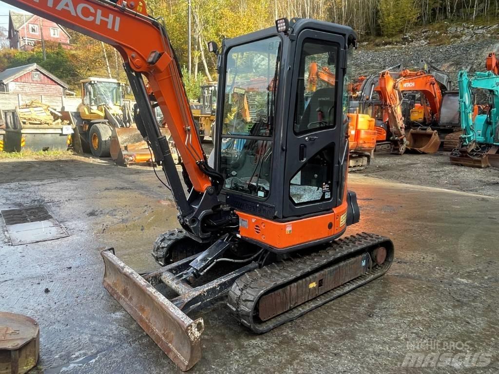 Hitachi ZX 38 U-5 A Miniescavadeiras