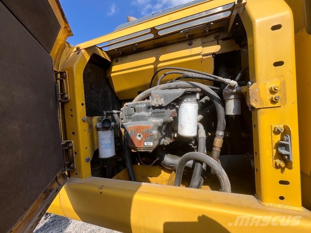 Komatsu Pc240-7 Escavadeiras de esteiras