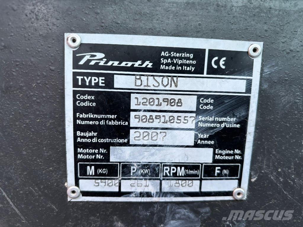 Prinoth Bison Alisador de neve