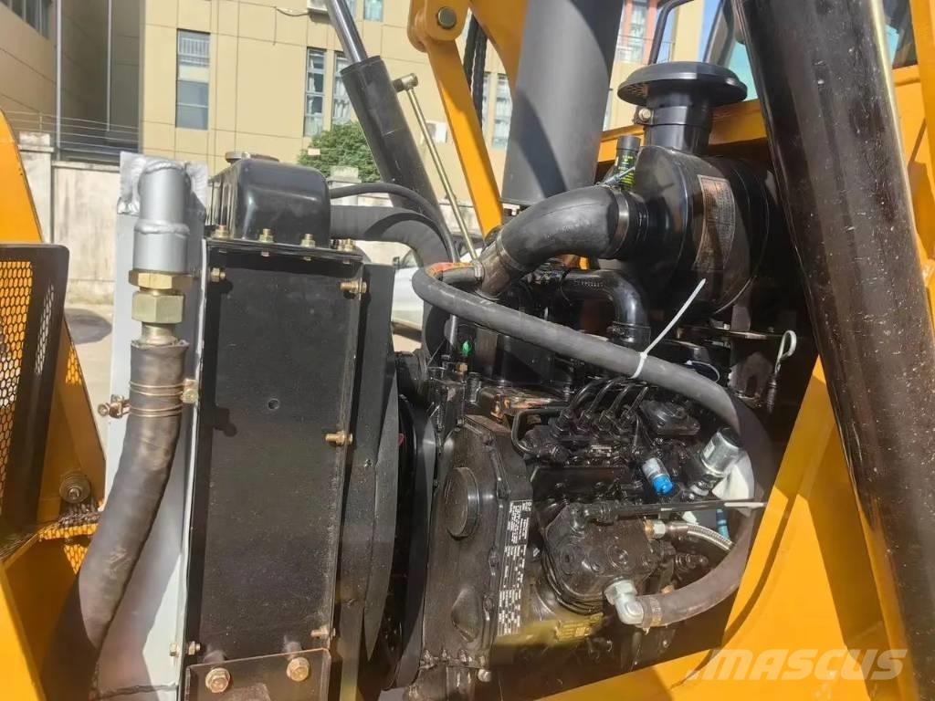 CAT 420 F Retroescavadeiras