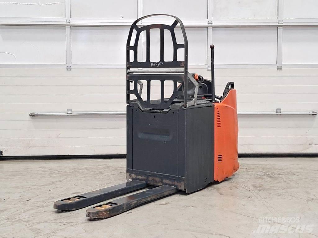 Linde T20SP-02 Porta palettes