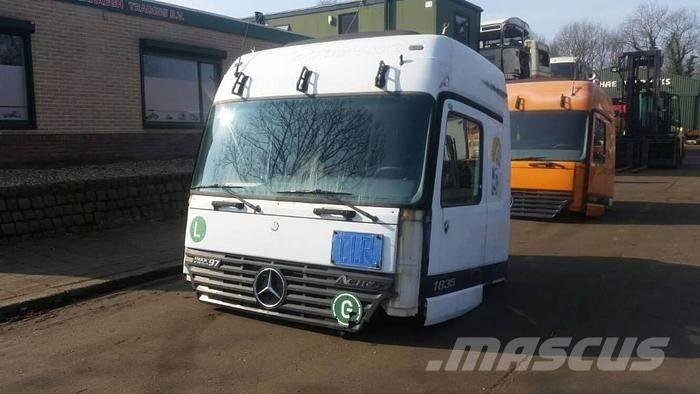 Mercedes-Benz 1835 Transportes - Outros

