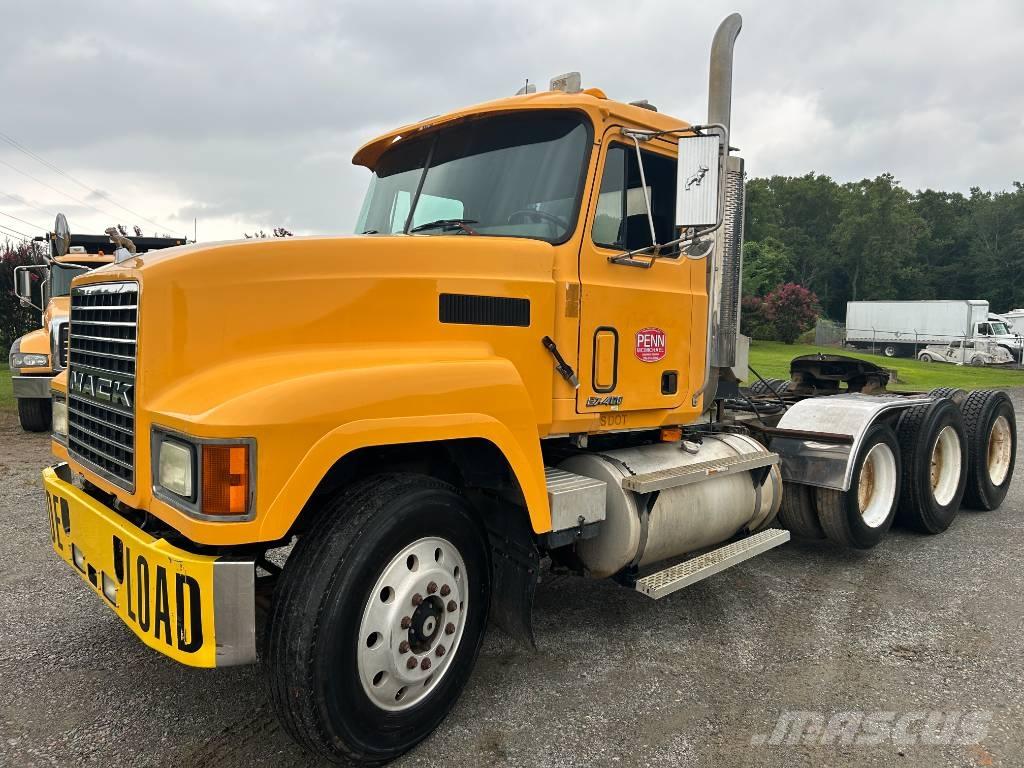 Mack CH 613 Cavalos Mecânicos