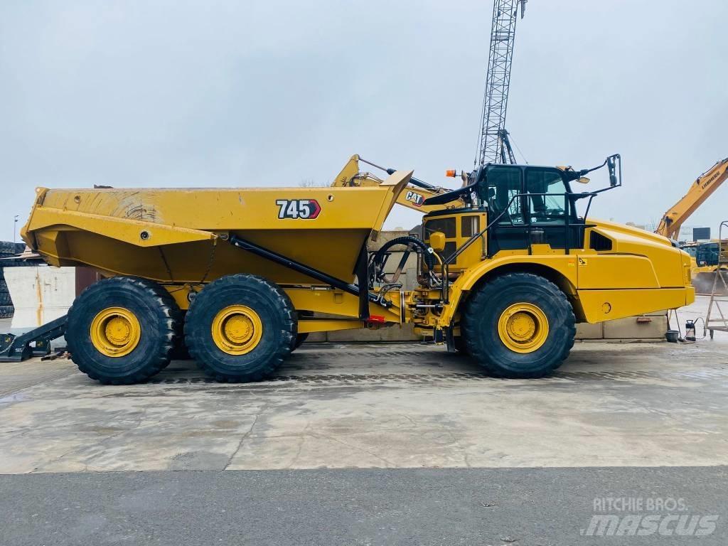 CAT 745 Caminhões articulados