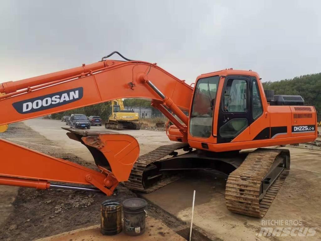 Doosan DH225LC-9 Escavadeiras de esteiras