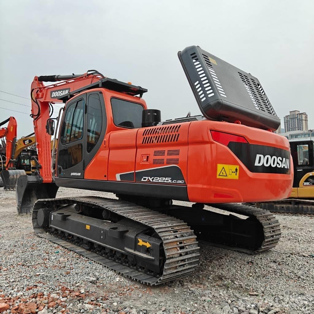 Doosan DX 225 LCA Escavadeiras de esteiras