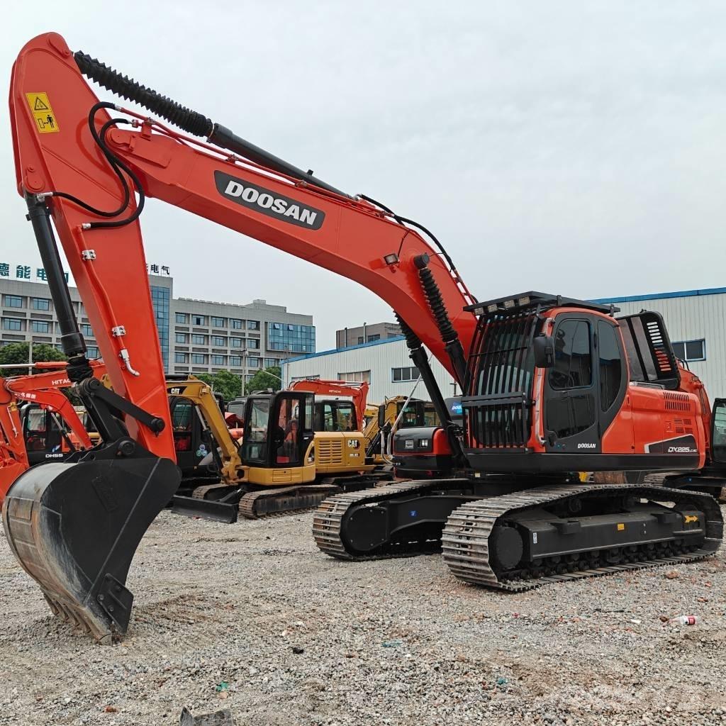 Doosan DX 225 LCA Escavadeiras de esteiras