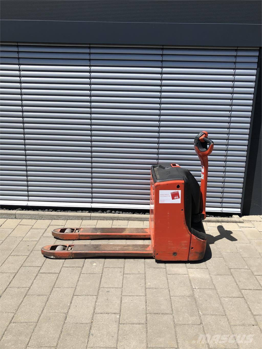 Linde T16 Empilhador para operador externo