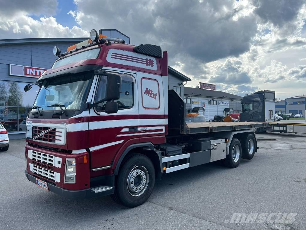 Volvo FM 480 6x2. Camiões Ampliroll