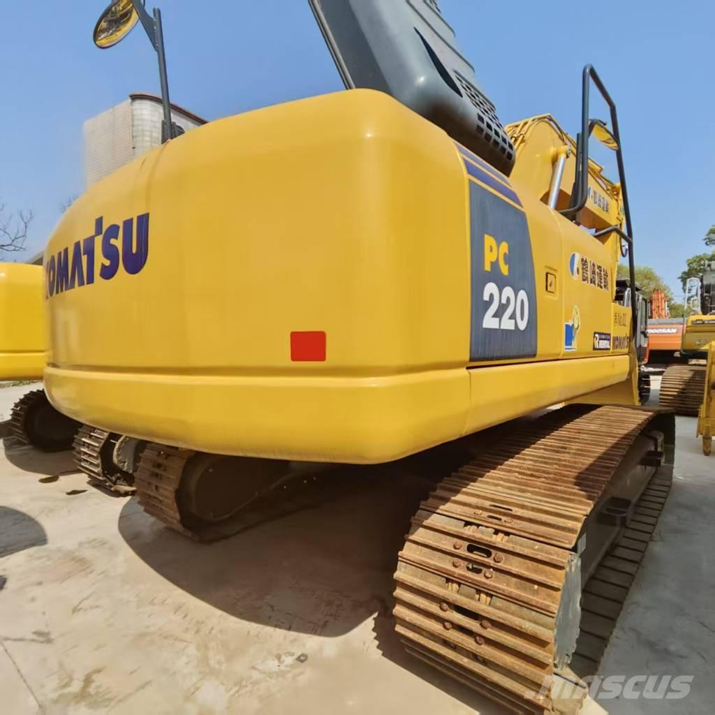 Komatsu PC 220 Escavadeiras de esteiras