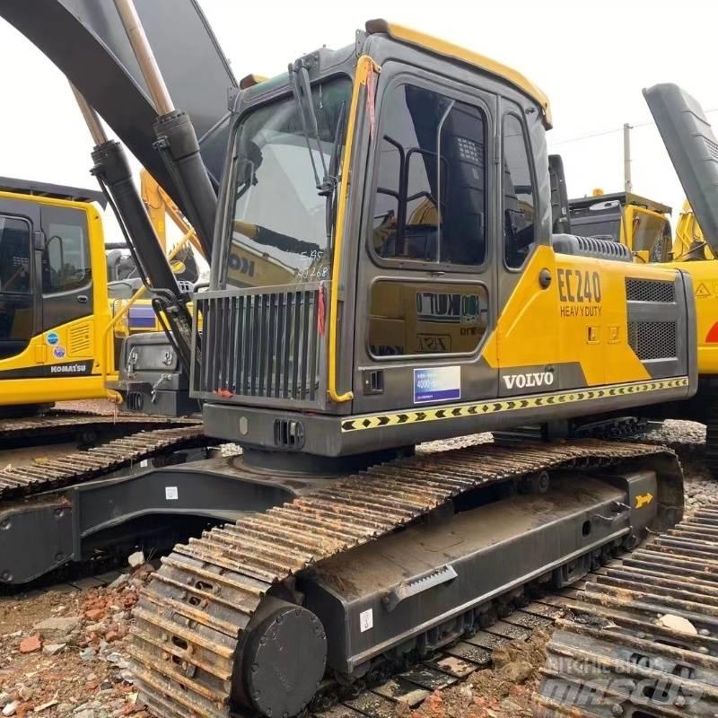 Volvo EC 240 Escavadeiras de esteiras
