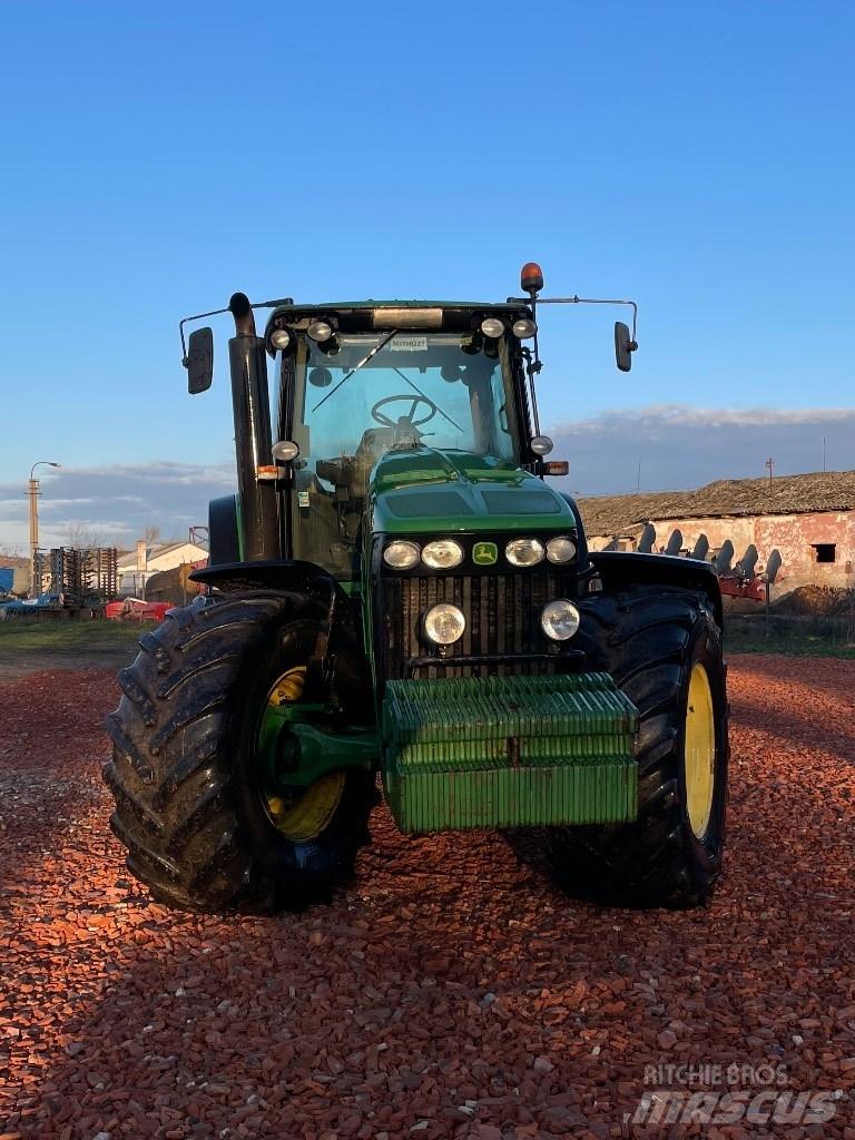 John Deere 8230 Tratores Agrícolas usados