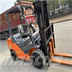 Toyota 8 FDK 30 Empilhadores Diesel