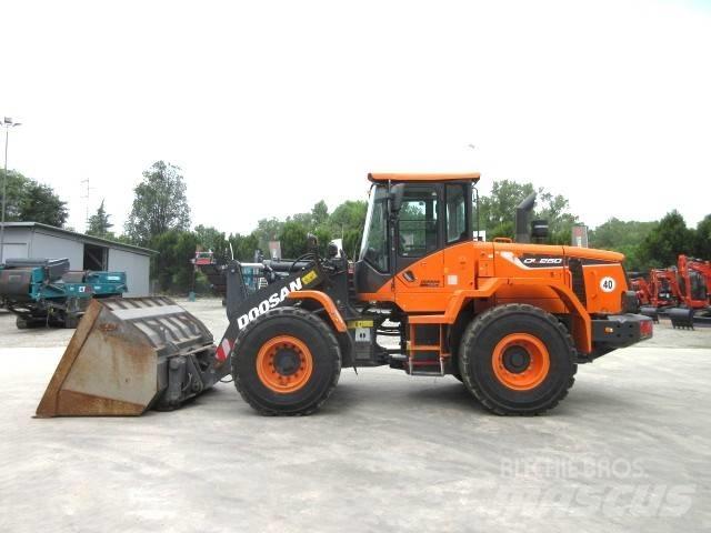 Doosan DL250-5 Carregadeiras de rodas