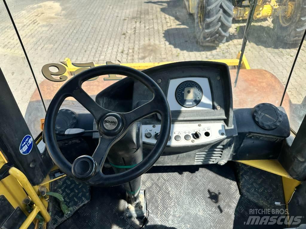 Bomag BW 211 D-4 Cilindros Compactadores monocilíndricos