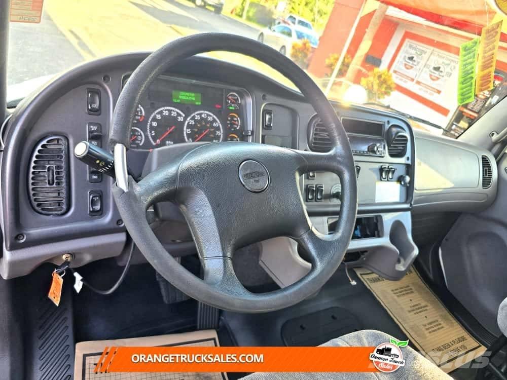 Freightliner M2 106 Caminhões caixa temperatura controlada