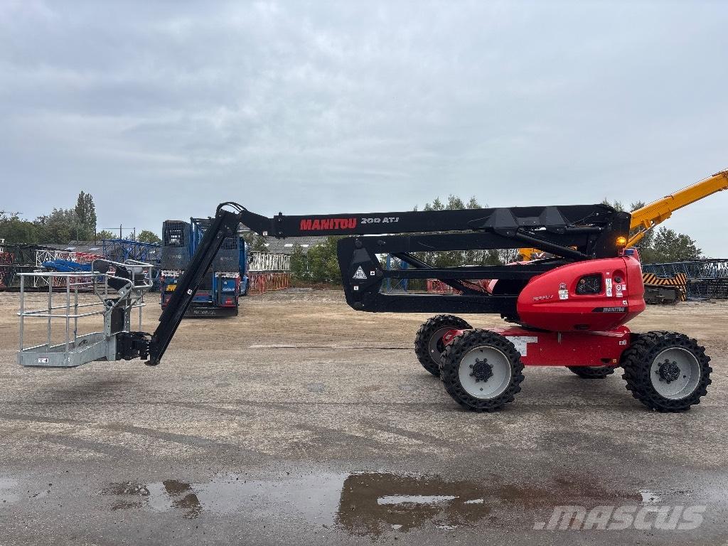 Manitou 200 ATJ Elevadores braços articulados