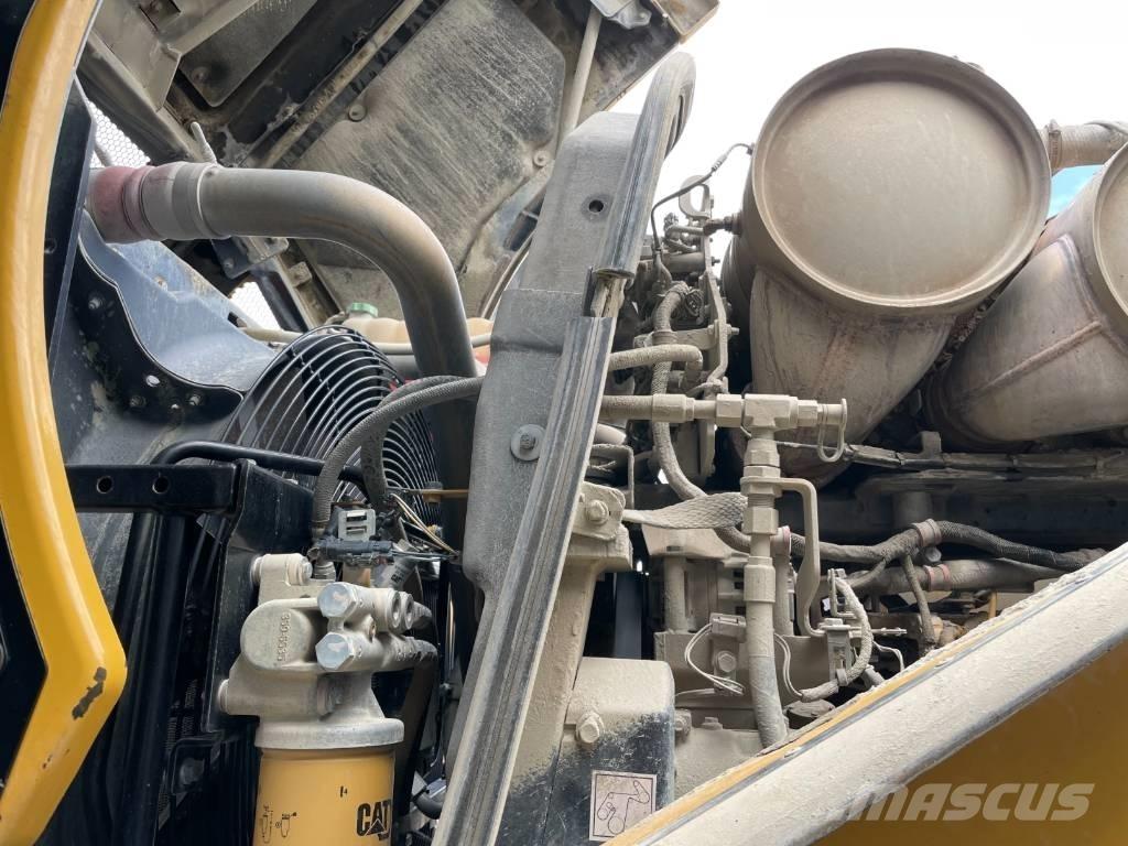 CAT 972M Carregadeiras de rodas