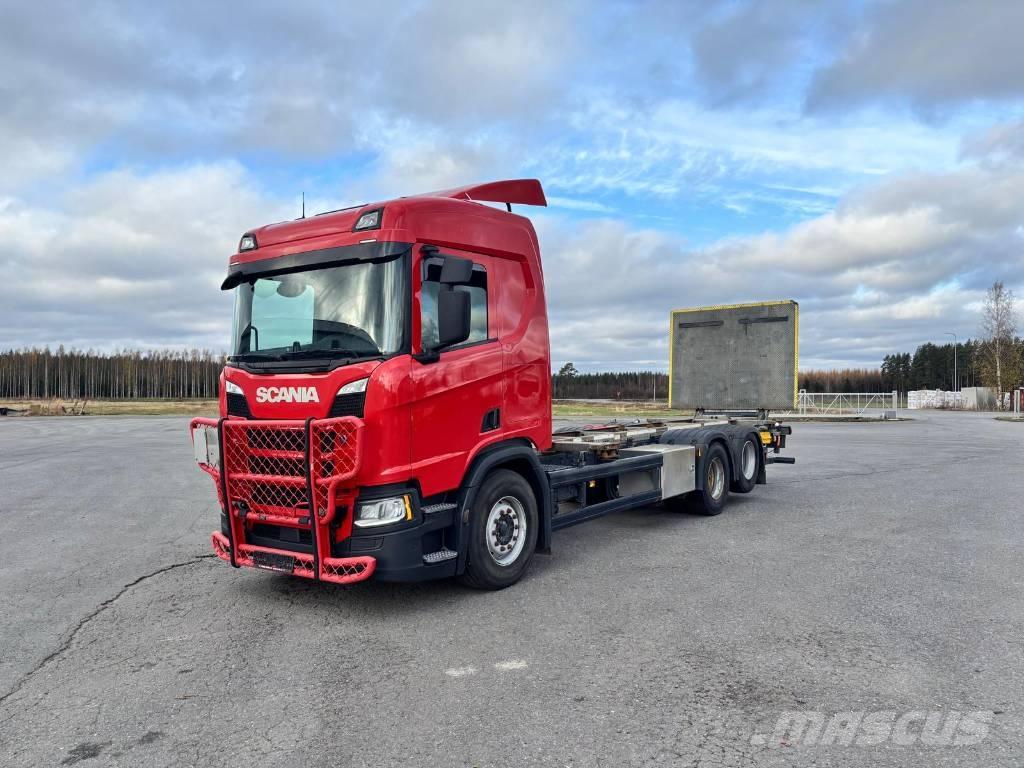 Scania R 540 Camiões de chassis e cabine