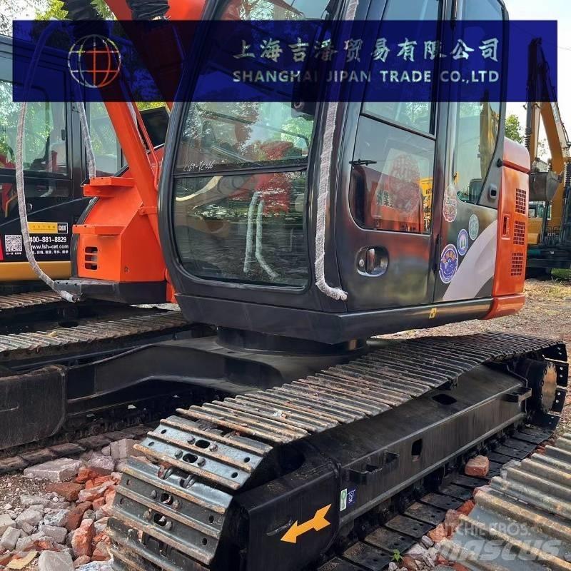 Hitachi ZX 135 Escavadeiras de esteiras