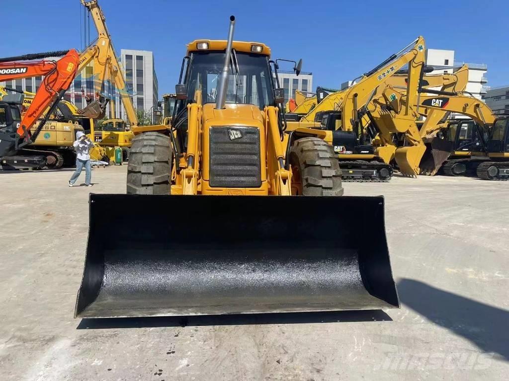 JCB 4 CX Retroescavadeiras