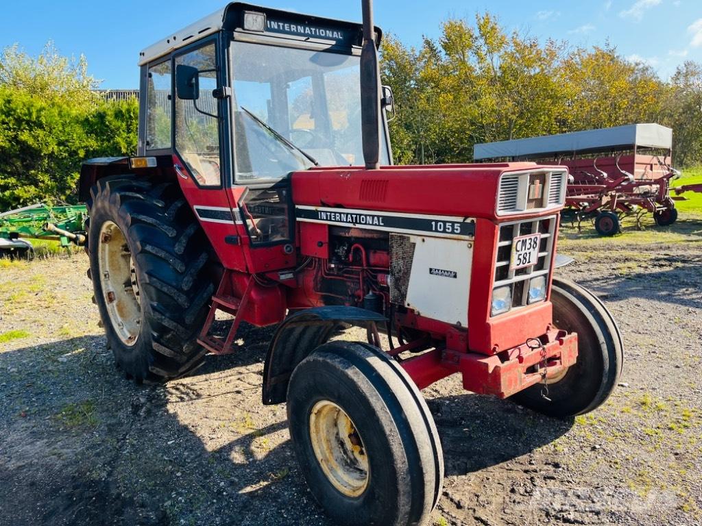 International 1055 Tratores Agrícolas usados