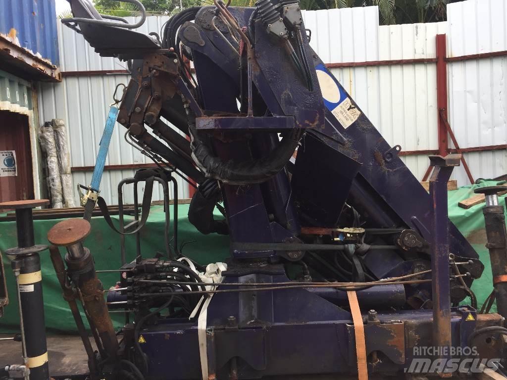 HMF 2223K3 Gruas carregadoras