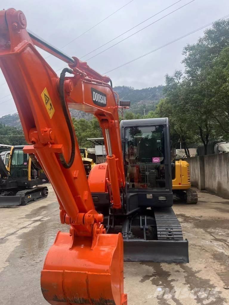 Doosan DH 60-7 Miniescavadeiras
