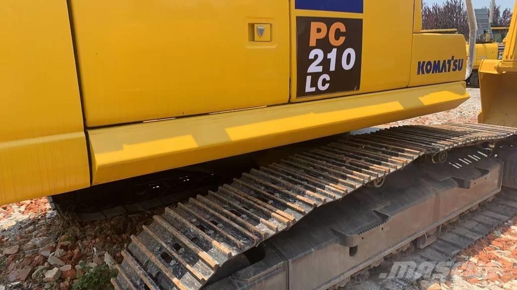 Komatsu PC 210 LC Escavadeiras de esteiras