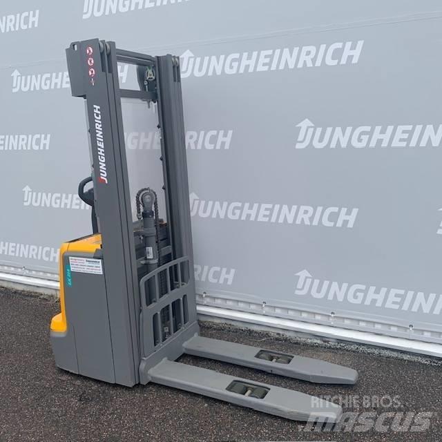 Jungheinrich EJC 214 Empilhador para operador externo