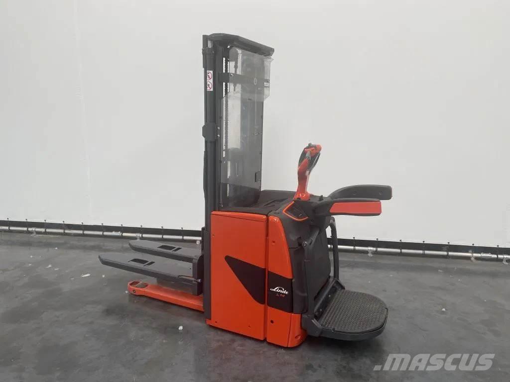 Linde L 14 AP Empilhador para operador externo