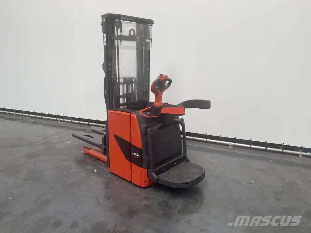 Linde L 14 AP Empilhador para operador externo