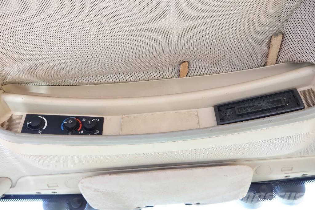 John Deere 6830 Tratores Agrícolas usados