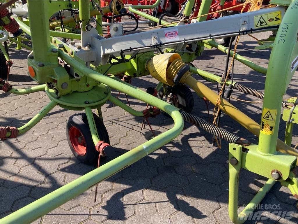 CLAAS Volto 670 Ancinho virador