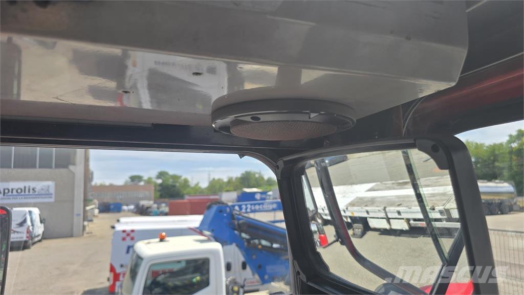 MOL YM225 Tractores terminais