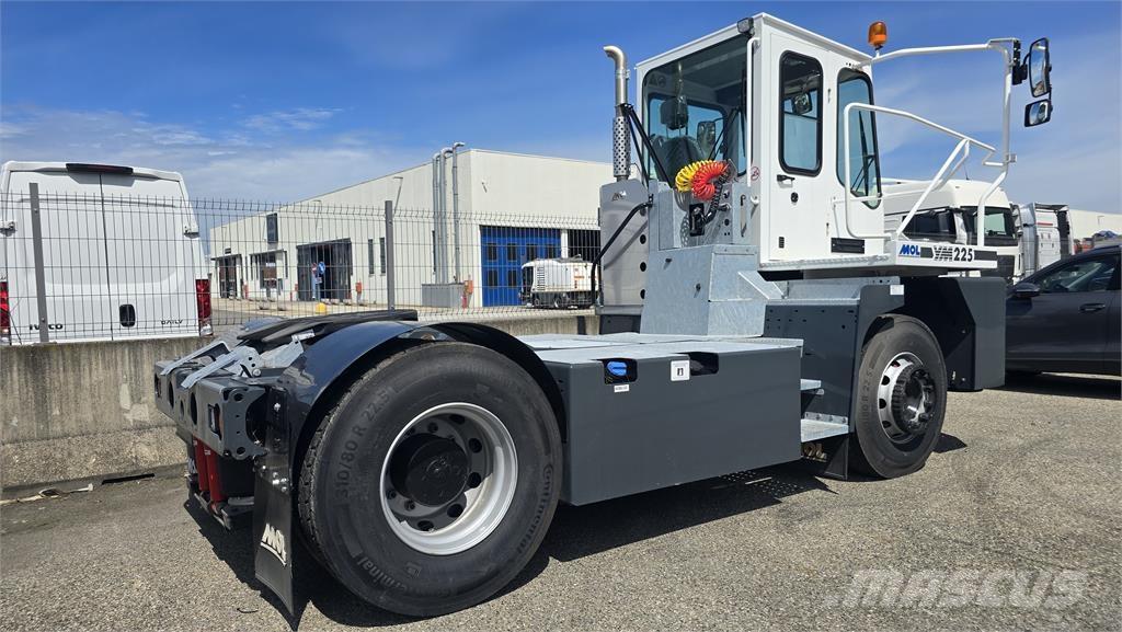 MOL YM225 Tractores terminais