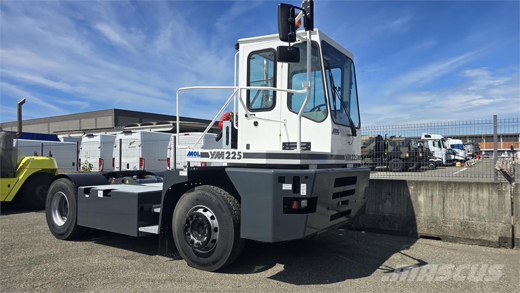 MOL YM225 Tractores terminais