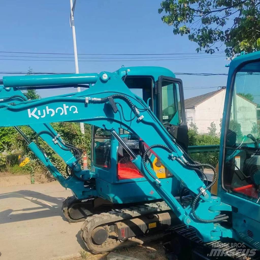 Kubota U 25 Miniescavadeiras