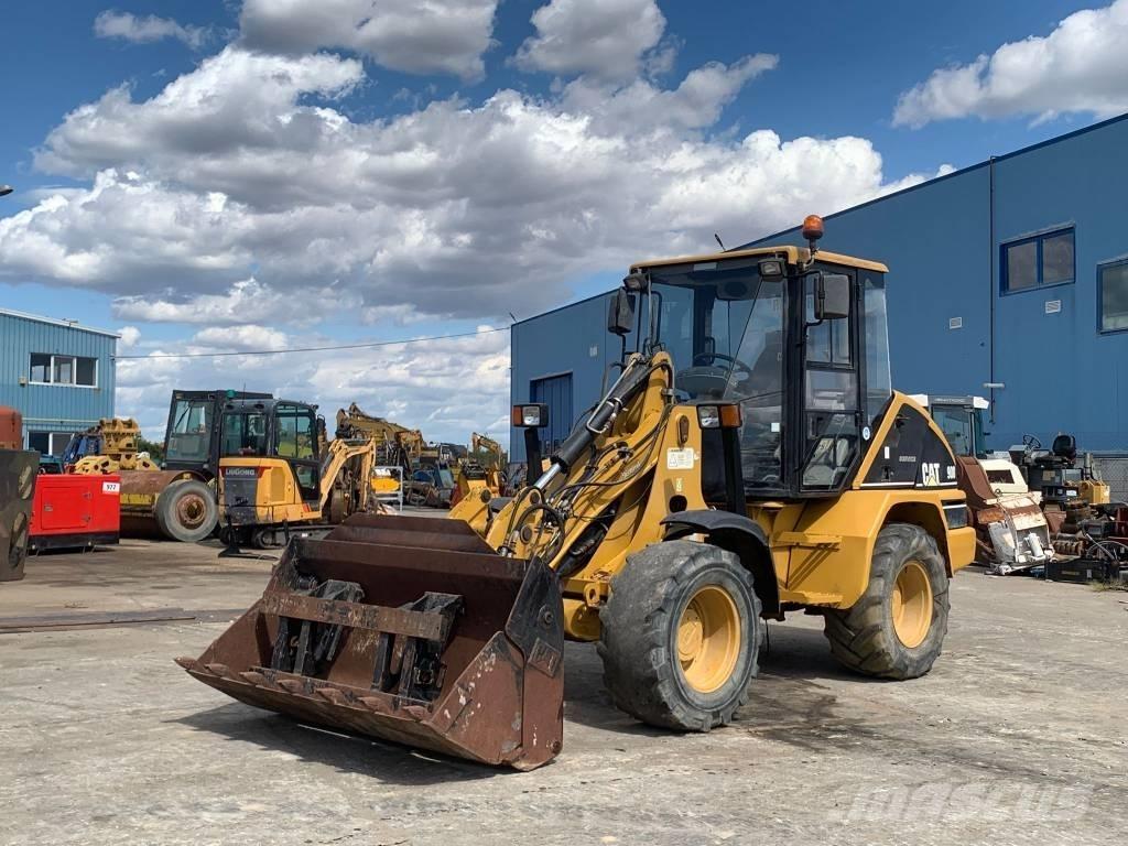 CAT 908 Carregadeiras de rodas