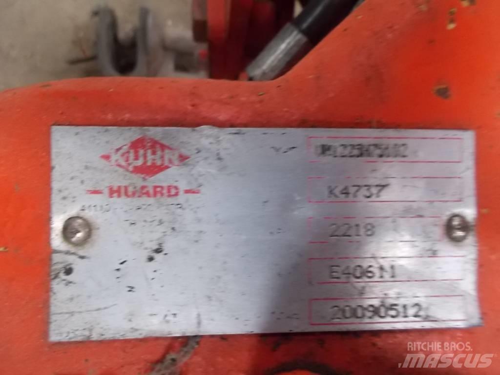 Kuhn Vari-Master 122 Charruas reversíveis