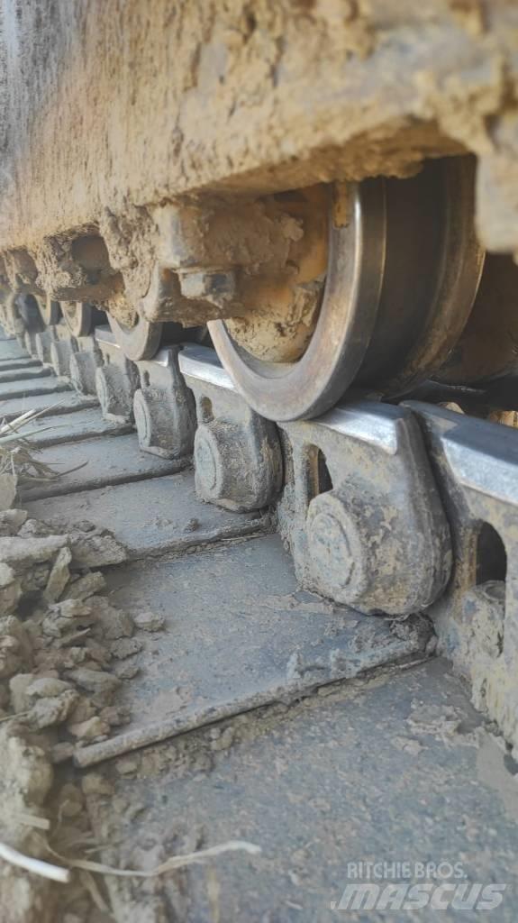 CAT D 6 R Dozers - Tratores rastos