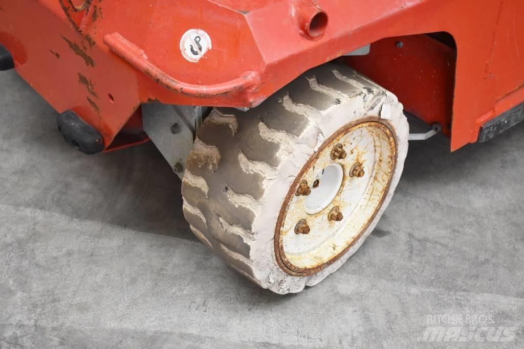 PB Lift S171-12E Elevadores de tesoura
