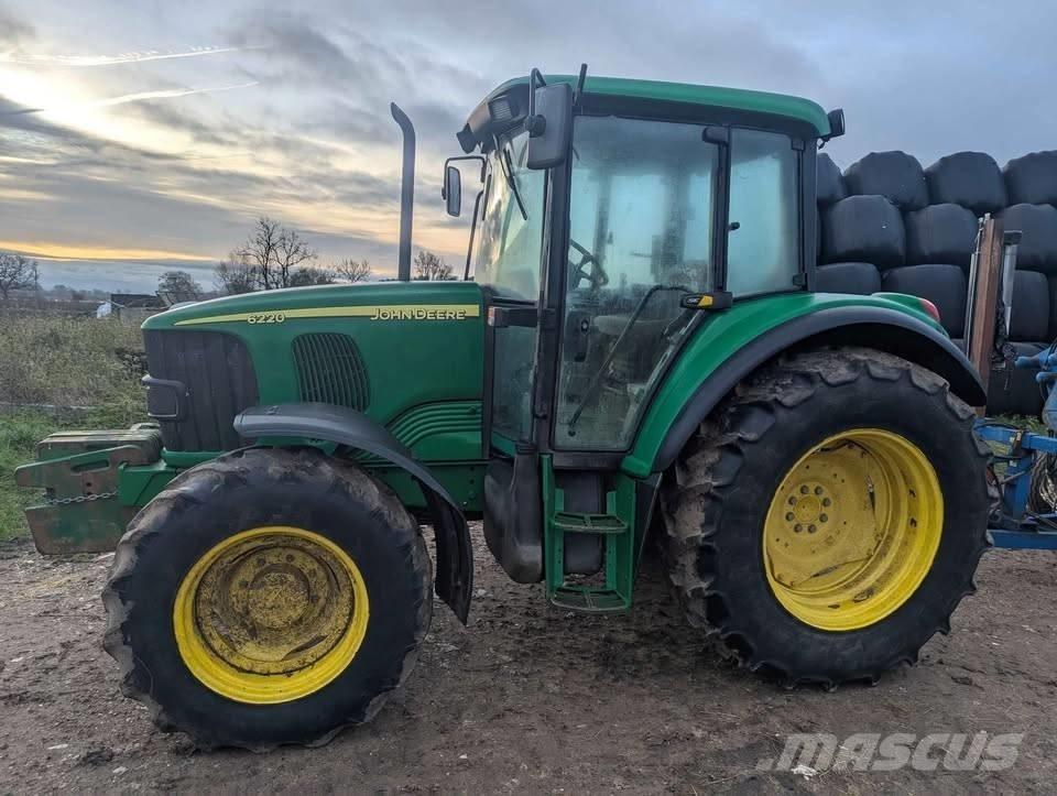 John Deere 6220 SE Tratores Agrícolas usados