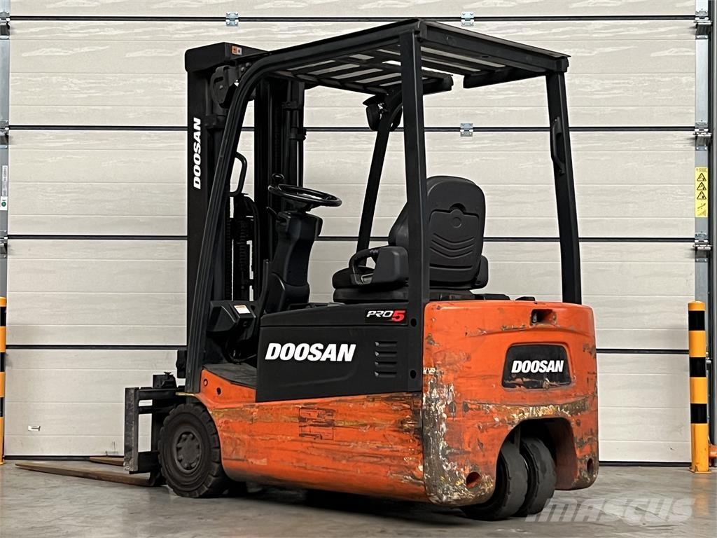 Doosan B18T-5 Empilhadores eléctricos