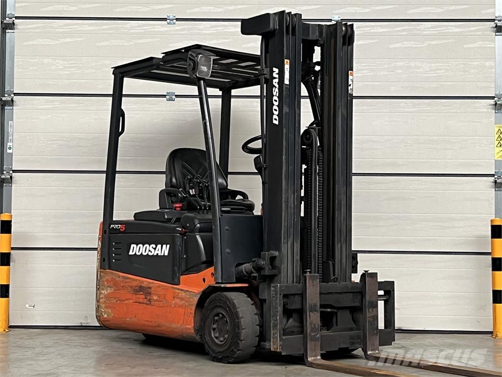 Doosan B18T-5 Empilhadores eléctricos
