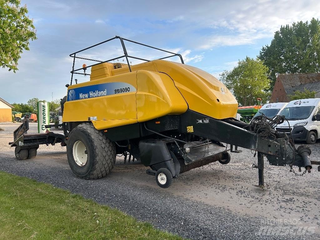 New Holland BB 9090 Enfardadeira de fardos quadrados