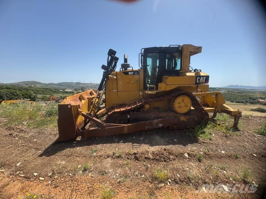 CAT D 6 T XL Dozers - Tratores rastos