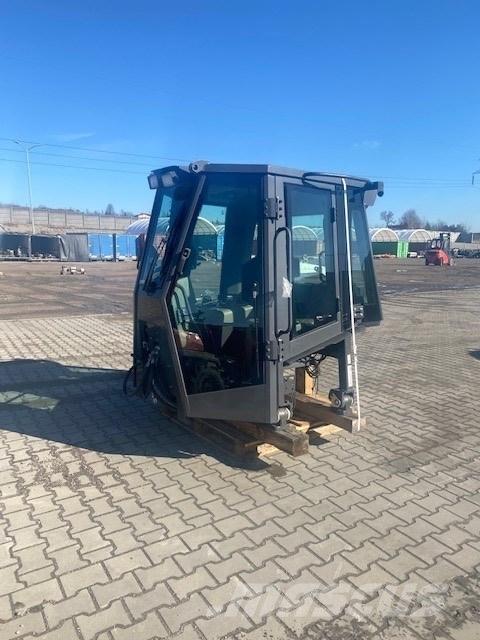 CASE D 1650 NEW CAB Cabina